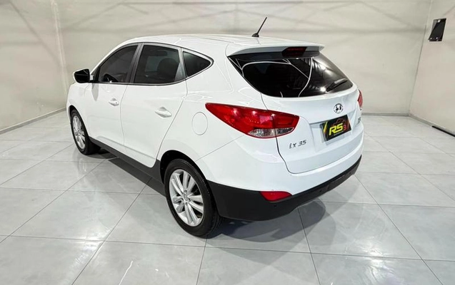 imagem-https://www.socarrao.com.br/sc-vehicle-images-prod/3349045/1792671681633-8401637_0_B_6dcfcddbcb.jpeg