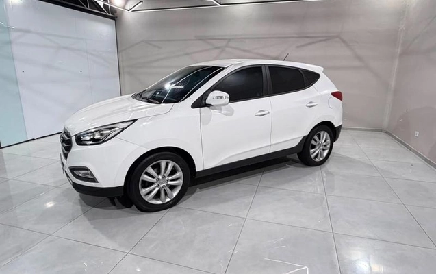 imagem-https://www.socarrao.com.br/sc-vehicle-images-prod/3349045/1792671681647-8401637_9_B_77038a95d9.jpeg