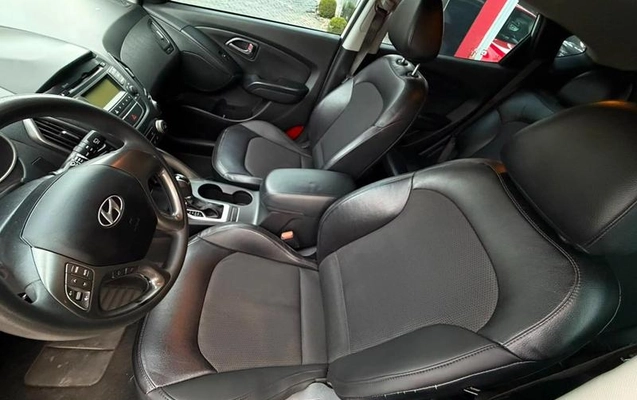 imagem-https://www.socarrao.com.br/sc-vehicle-images-prod/3349045/1792671681657-8401637_16_B_8b4b217d1f.jpeg