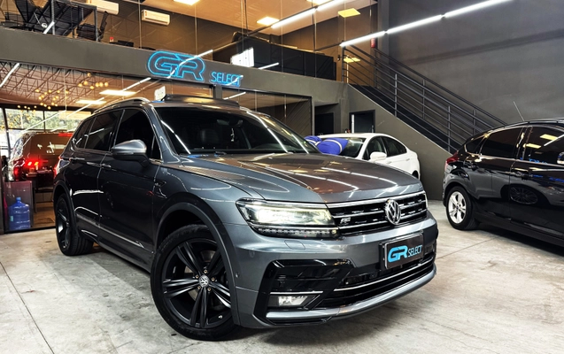 imagem-https://www.socarrao.com.br/sc-vehicle-images-prod/3349555/1787263639245-003_6d3f7d5239bed19fa73e93c6944f7a81.jpg