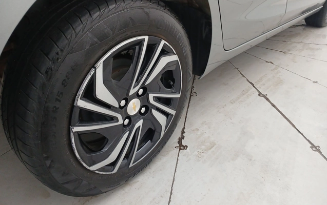 imagem-https://www.socarrao.com.br/sc-vehicle-images-prod/3350447/1787264986412-1_072943.jpg