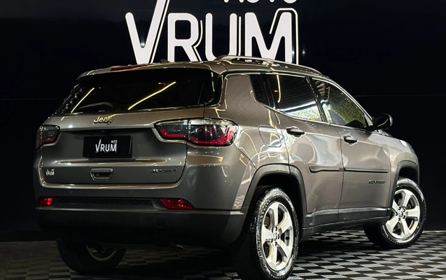 imagem-https://www.socarrao.com.br/sc-vehicle-images-prod/3352430/1787268750212-4_040755.jpg