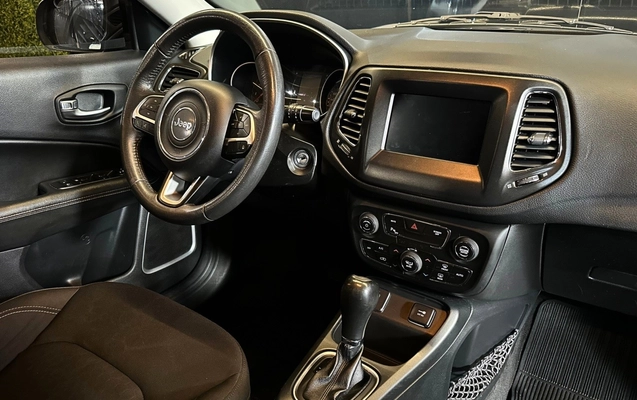 imagem-https://www.socarrao.com.br/sc-vehicle-images-prod/3352430/1787268750222-9_040755.jpg