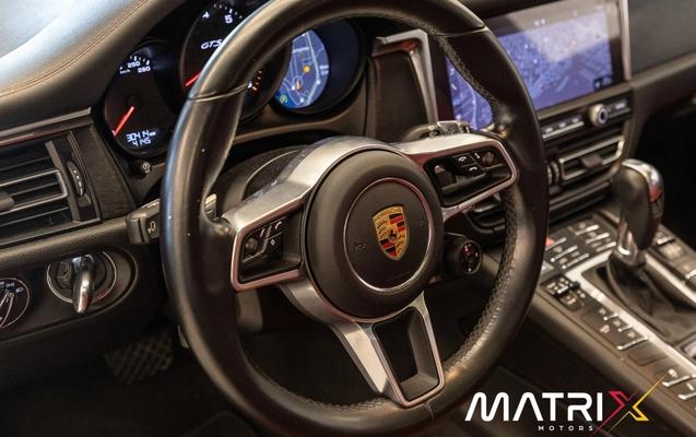 imagem-https://www.socarrao.com.br/sc-vehicle-images-prod/3353161/1787274522306-003_586079-880d671a41b86111cc21ada99fa844e8.jpg