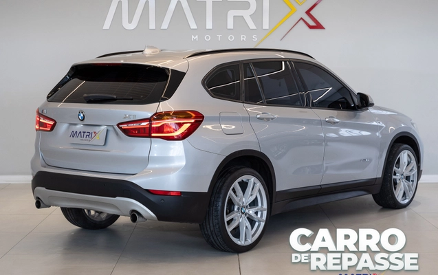 imagem-https://www.socarrao.com.br/sc-vehicle-images-prod/3354046/1787285590773-003_584748-f681141599820213a3036c9c0f0db851.jpg