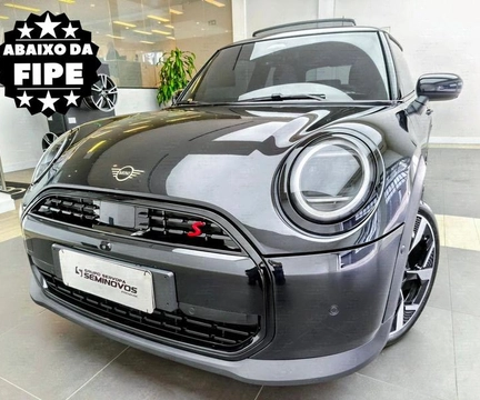 MINI COOPER 2026 Preto — foto 1 de 3