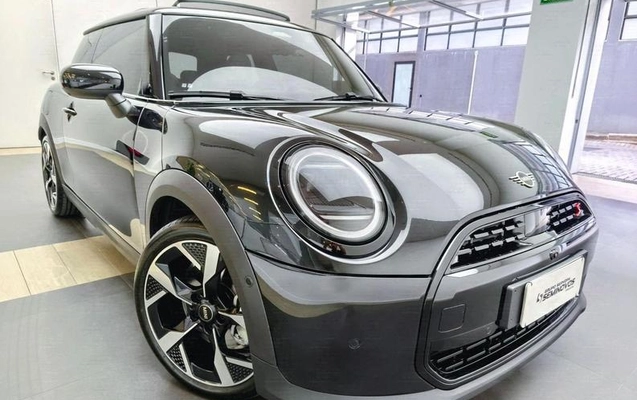 imagem-https://www.socarrao.com.br/sc-vehicle-images-prod/3361957/1787747615309-8400950_7_B_8dde76640d.jpeg