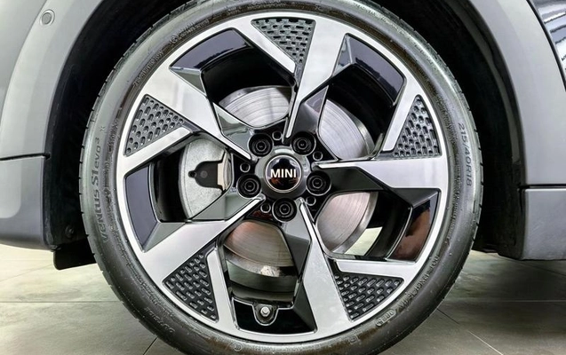 imagem-https://www.socarrao.com.br/sc-vehicle-images-prod/3361957/1787747615310-8400950_10_B_d753241fec.jpeg