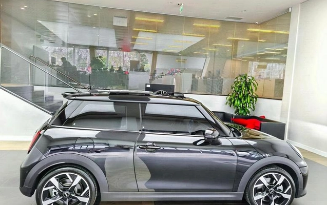 imagem-https://www.socarrao.com.br/sc-vehicle-images-prod/3361957/1787747615312-8400950_10_B_a9df201a17.jpeg