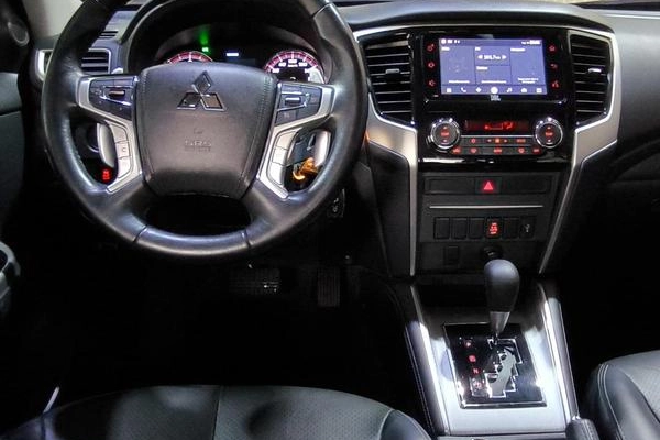 imagem-https://www.socarrao.com.br/sc-vehicle-images-prod/3361959/1787934433941-8399833_6_B_e437013ebe.jpeg