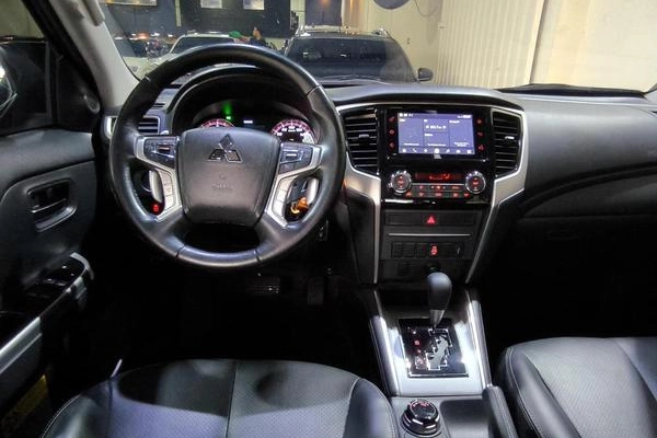 imagem-https://www.socarrao.com.br/sc-vehicle-images-prod/3361959/1787934433944-8399833_8_B_0a4dbf2d90.jpeg
