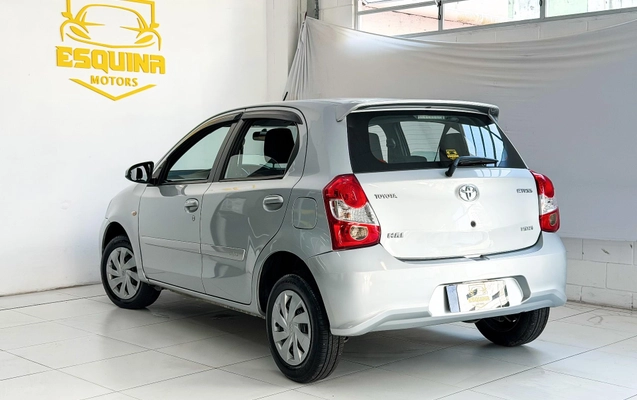imagem-https://www.socarrao.com.br/sc-vehicle-images-prod/3362333/1787314372222-54116780433646e79468dca44710a676_1787314328576.jpg