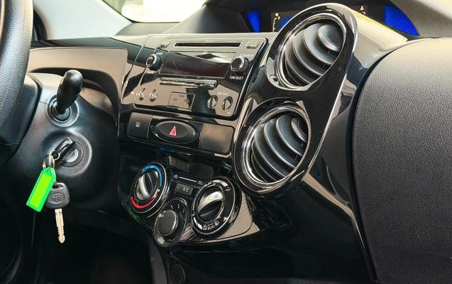 imagem-https://www.socarrao.com.br/sc-vehicle-images-prod/3362333/1787314372225-4ace263c00cc43daa279ec7d60616d5f_1787314334395.jpg