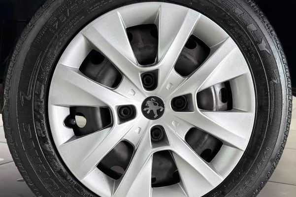 imagem-https://www.socarrao.com.br/sc-vehicle-images-prod/3362564/1788360618402-8368548_5_B_525e3b03b2.jpeg
