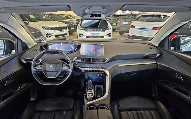 imagem-https://www.socarrao.com.br/sc-vehicle-images-prod/3362592/1788988160628-XJfAzUuE8q9o1eJHxJVFj21gvjtigVBS.jpg