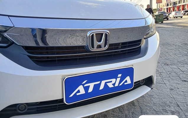 imagem-https://www.socarrao.com.br/sc-vehicle-images-prod/3362605/1789044580044-28adca31-76ba-4975-b6a7-fd4d56750244.jpg