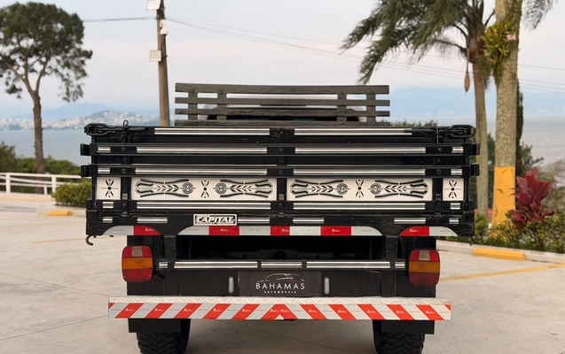 imagem-https://www.socarrao.com.br/sc-vehicle-images-prod/3362606/1787315150517-003_ed7dc62dd6951c63284938b3e33408f3.jpeg
