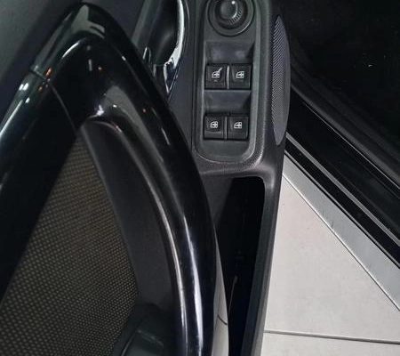 imagem-https://www.socarrao.com.br/sc-vehicle-images-prod/3362626/1787315236560-8402020_12_B_150cb85764.jpeg