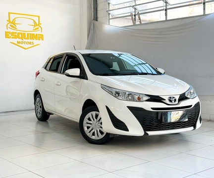 Toyota Yaris 2022 Branco — foto 1 de 3
