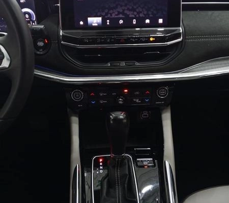 imagem-https://www.socarrao.com.br/sc-vehicle-images-prod/3362742/1787838418020-8390763_17_B_a21eb8c92a.jpeg