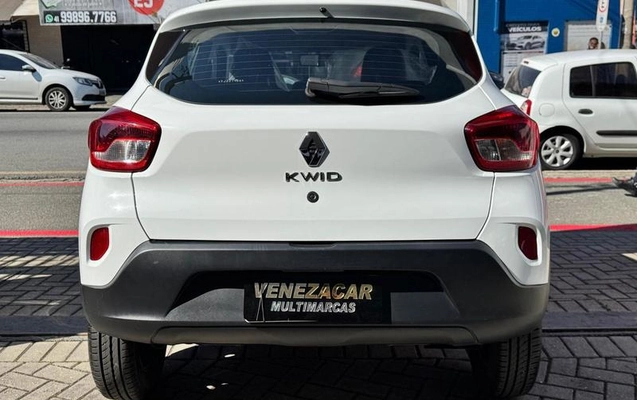 imagem-https://www.socarrao.com.br/sc-vehicle-images-prod/3362879/1787688437119-8402053_13_B_06a6f0b080.jpeg