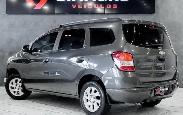imagem-https://www.socarrao.com.br/sc-vehicle-images-prod/3363261/1787317389095-8396694_12_B_b05fbd3206.jpeg