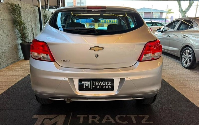 imagem-https://www.socarrao.com.br/sc-vehicle-images-prod/3363686/1790100236178-8362613_13_B_f789af53c3.jpeg
