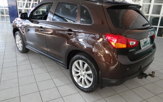 imagem-https://www.socarrao.com.br/sc-vehicle-images-prod/3363783/1787316651777-RFNDMDIzMjcuSlBH.JPG