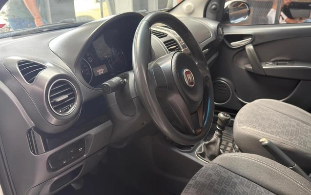 imagem-https://www.socarrao.com.br/sc-vehicle-images-prod/3363822/1789046083427-8399817_8_B_5166e0cbae.jpeg