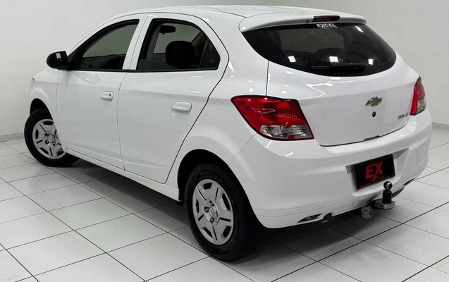 imagem-https://www.socarrao.com.br/sc-vehicle-images-prod/3363953/1789137264980-8402145_3_B_41e0a859cd.jpeg