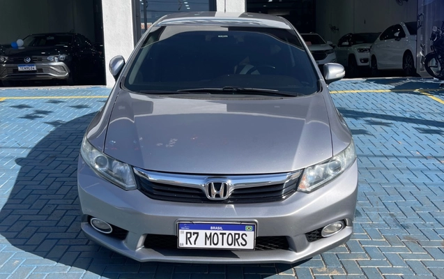 imagem-https://www.socarrao.com.br/sc-vehicle-images-prod/3363985/1787317095593-21_045243.jpg