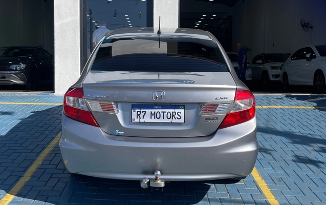 imagem-https://www.socarrao.com.br/sc-vehicle-images-prod/3363985/1787317095601-16_045243.jpg