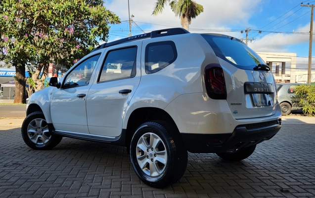 imagem-https://www.socarrao.com.br/sc-vehicle-images-prod/3364012/1787317582831-caeb51be-16a8-4378-a682-ee19fd2d20b3.jpg