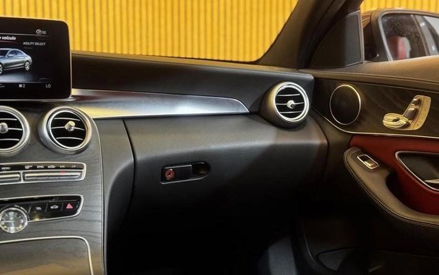 imagem-https://www.socarrao.com.br/sc-vehicle-images-prod/3364043/1789072196879-8380777_19_B_7f1f3179bd.jpeg