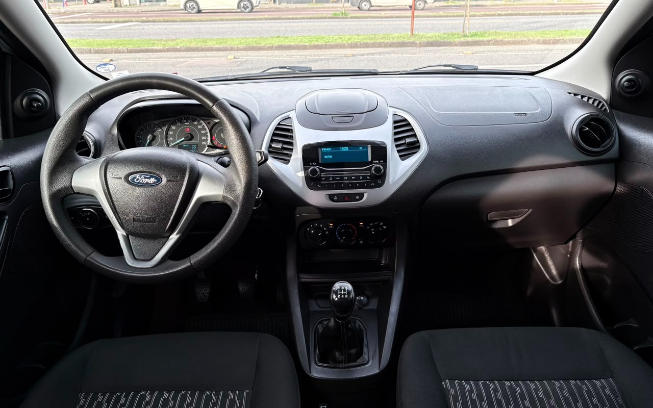 imagem-https://www.socarrao.com.br/sc-vehicle-images-prod/3364301/1787318097290-V2hhdHNBcHAgSW1hZ2UgMjAyNi0wOC0yMSBhdCAwOS41OS40OS5qcGVn.jpeg