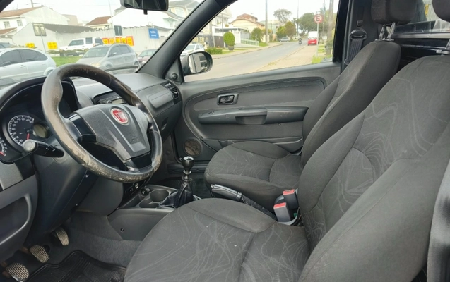 imagem-https://www.socarrao.com.br/sc-vehicle-images-prod/3364338/1787318179364-EXCk0uwosaFJTkBkyUnlrAWuQ0592B8F.jpg
