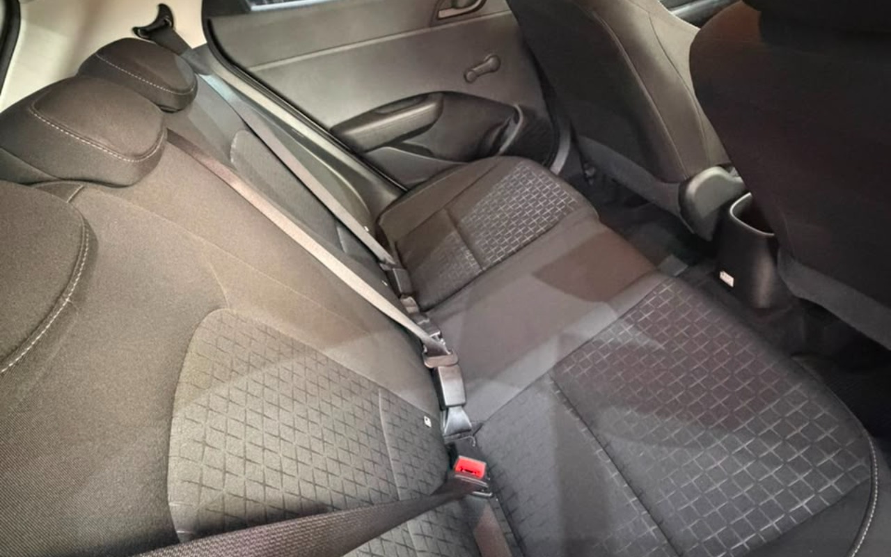 imagem-https://www.socarrao.com.br/sc-vehicle-images-prod/3364684/1787319467136-V2hhdHNBcHAgSW1hZ2UgMjAyNi0wOC0yMSBhdCAxMC4yMS4wNi5qcGVn.jpeg