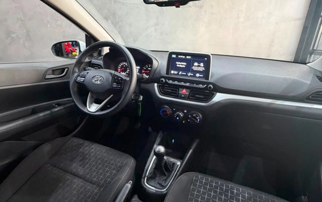 imagem-https://www.socarrao.com.br/sc-vehicle-images-prod/3364684/1787319467719-V2hhdHNBcHAgSW1hZ2UgMjAyNi0wOC0yMSBhdCAxMC4yMS4wNyAoMikuanBlZw.jpeg