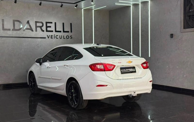 imagem-https://www.socarrao.com.br/sc-vehicle-images-prod/3364792/1789395932355-8402565_5_B_1002972ca6.jpeg