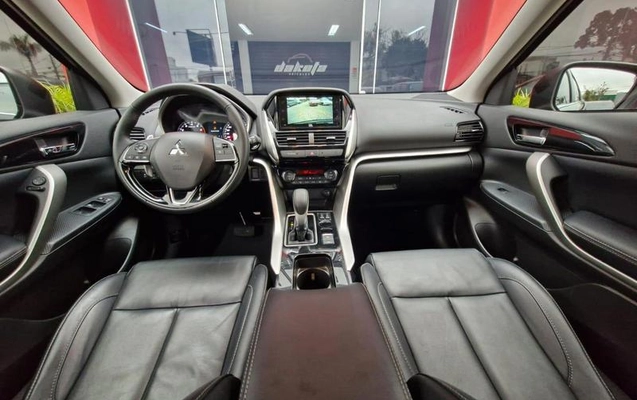 imagem-https://www.socarrao.com.br/sc-vehicle-images-prod/3365096/1787662376705-8388665_11_B_241a3a06c7.jpeg