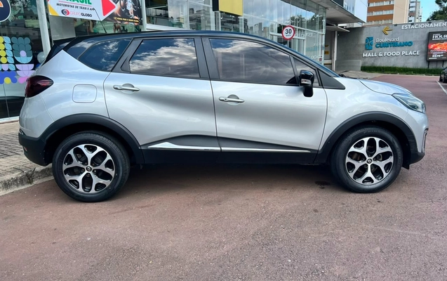 imagem-https://www.socarrao.com.br/sc-vehicle-images-prod/3365182/1787320874782-V2hhdHNBcHAgSW1hZ2UgMjAyNi0wOC0xMiBhdCAxOC4xOC4xMyAoMTIpLmpwZWc.jpeg