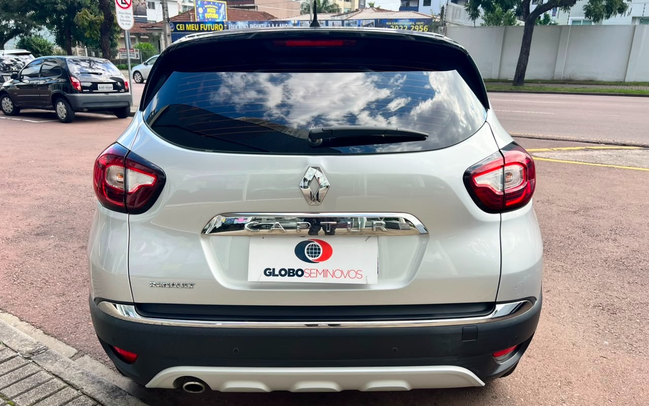 imagem-https://www.socarrao.com.br/sc-vehicle-images-prod/3365182/1787320875311-V2hhdHNBcHAgSW1hZ2UgMjAyNi0wOC0xMiBhdCAxOC4xOC4xMyAoNykuanBlZw.jpeg