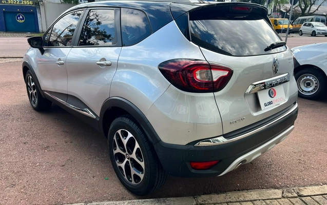 imagem-https://www.socarrao.com.br/sc-vehicle-images-prod/3365182/1787320875487-V2hhdHNBcHAgSW1hZ2UgMjAyNi0wOC0xMiBhdCAxOC4xOC4xMyAoNikuanBlZw.jpeg