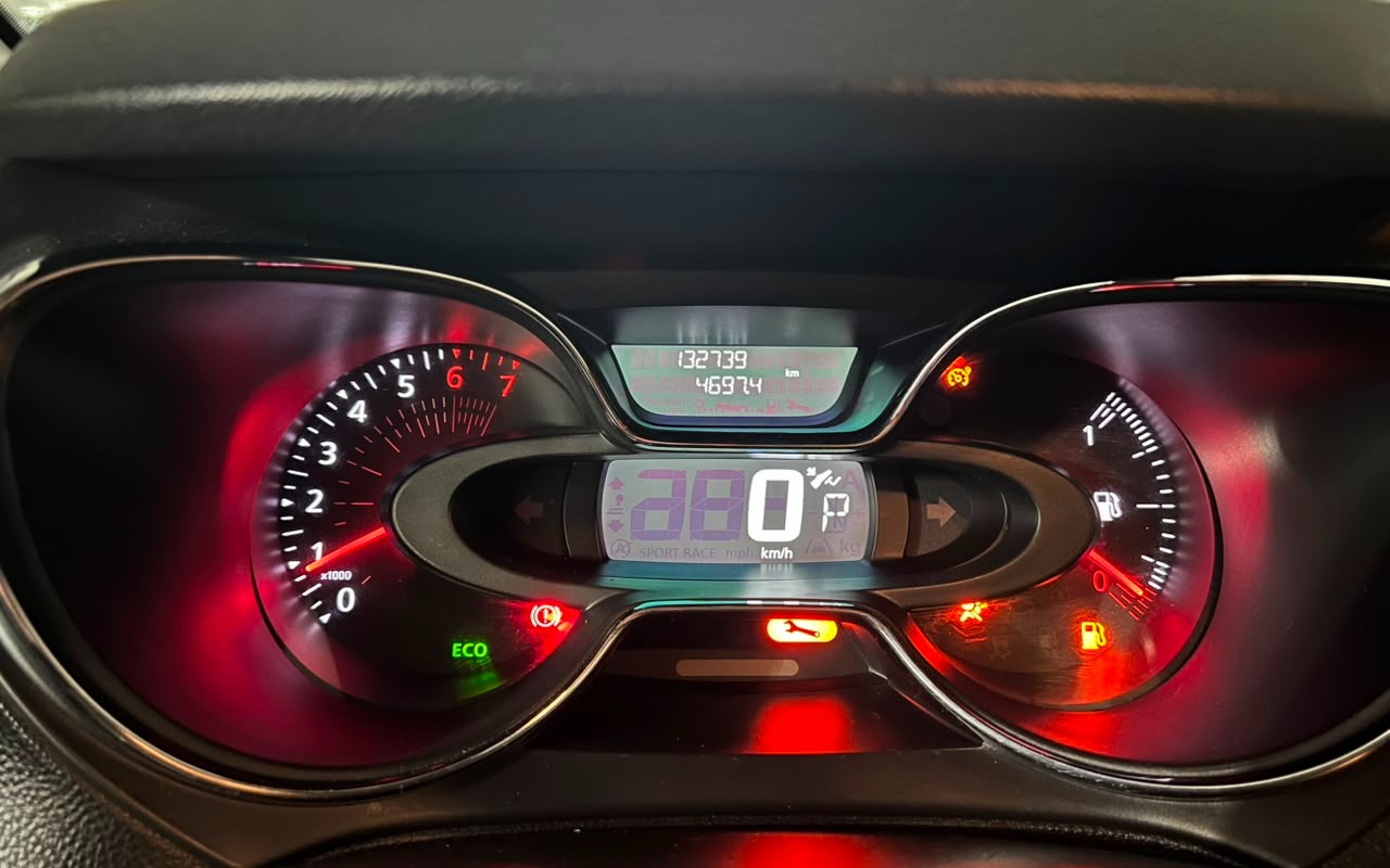 imagem-https://www.socarrao.com.br/sc-vehicle-images-prod/3365182/1787320875987-V2hhdHNBcHAgSW1hZ2UgMjAyNi0wOC0xMiBhdCAxOC4xOC4xMi5qcGVn.jpeg