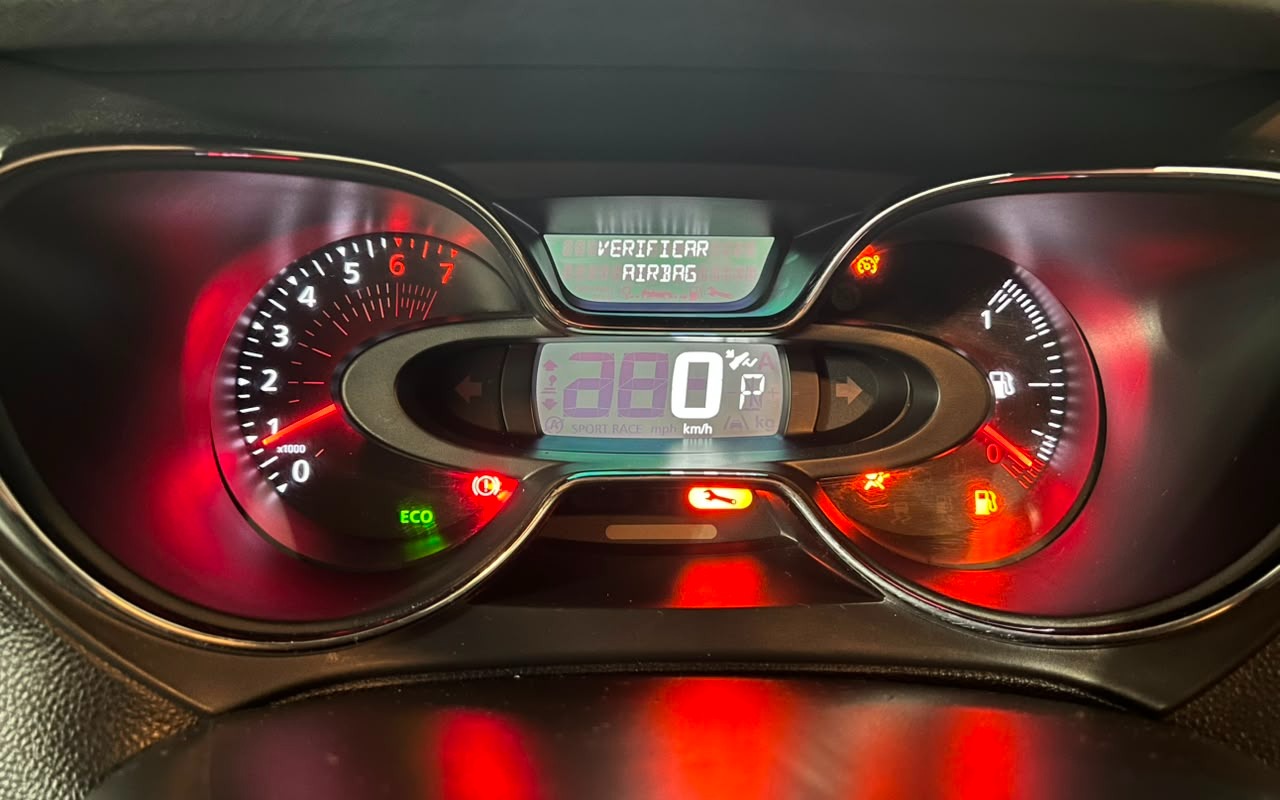 imagem-https://www.socarrao.com.br/sc-vehicle-images-prod/3365182/1787320876245-V2hhdHNBcHAgSW1hZ2UgMjAyNi0wOC0xMiBhdCAxOC4xOC4xMiAoMSkuanBlZw.jpeg
