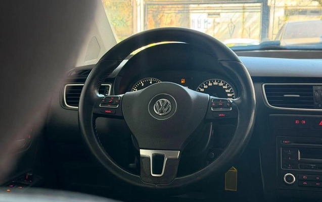 imagem-https://www.socarrao.com.br/sc-vehicle-images-prod/3365302/1789563060224-8402754_14_B_3a1ea102f0.jpeg