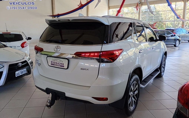 imagem-https://www.socarrao.com.br/sc-vehicle-images-prod/3365445/1788461950977-1235126.jpg