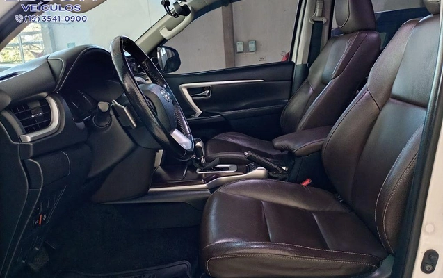 imagem-https://www.socarrao.com.br/sc-vehicle-images-prod/3365445/1788461950981-1235127.jpg