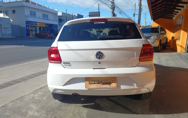 imagem-https://www.socarrao.com.br/sc-vehicle-images-prod/3365619/1787322549110-app-photos-ggoUV25jillTrOtY2d1RLMePDlbn6XdU.jpg