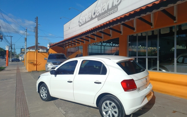 imagem-https://www.socarrao.com.br/sc-vehicle-images-prod/3365619/1787322549111-app-photos-Ir3WWPsT61uVdDxCi0wEL4TZAXbTLnam.jpg